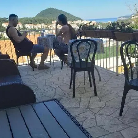 2 - Double With Shared Bathroom 1 Dubrovnik