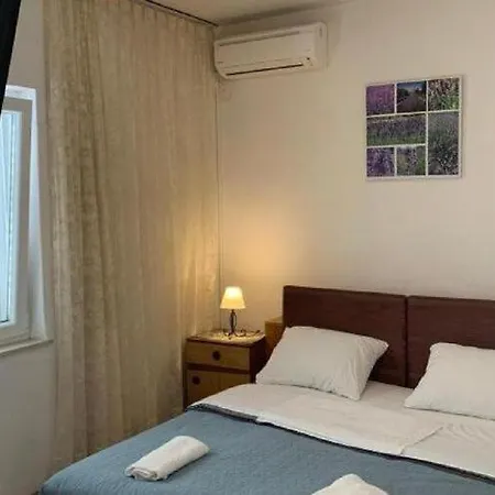 2 - Double With Shared Bathroom 1 Dubrovnik